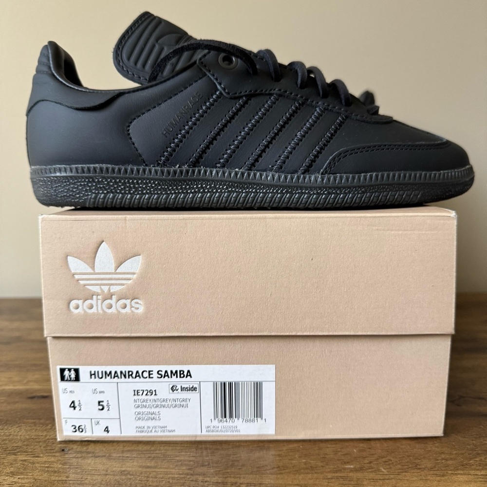 ADIDAS HUMAN RACE SAMBA LOW TOP SNEAKERS NIGHT GREY MENS SIZE 4.5 WOMENS 5.5 NWB - Picture 2 of 12